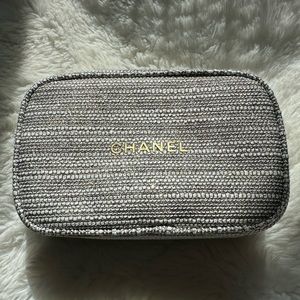 NEW Chanel makeup bag pouch